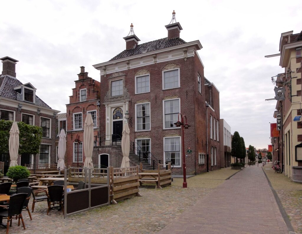 Workum: Friese kunststad met 86 rijksmonumenten op een halve vierkante kilometer