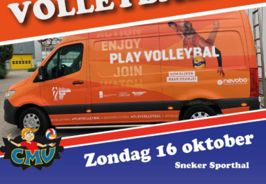 Foto bij het artikel: "De Volleybalbus komt naar jou!"