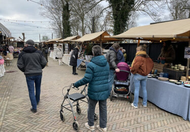 Foto bij het artikel: "Markt in De Harmonie"