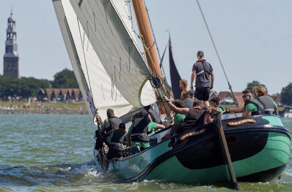 Na SKS gaat de IFKS los, Skûtsje-feest in Hylpen