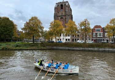 Foto bij het artikel: "Brûzer viert zege met 2e prijs in Leeuwarden"