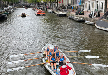 Foto bij het artikel: "Brûzer blinkt uit in hoofdstad"