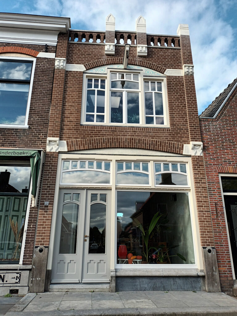 Hobma gevel in ere hersteld