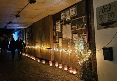 Foto bij het artikel: "Sfeervolle Winterfair verlicht stad Workum"