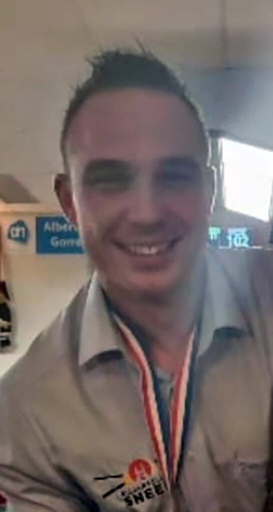 Michel Nesse Fries Kampioen biljarten