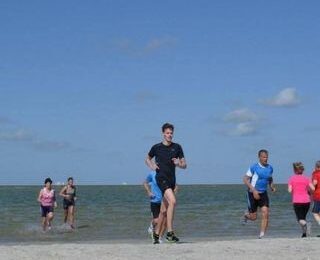 Foto bij het artikel: "Weer atletiektrainingen op de Workumer ijsbaan"