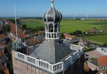 Foto bij het artikel: "Van kerktoren naar kerktoren, op de fiets door Súdwest-Fryslân"