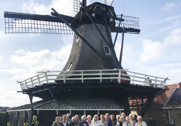 Foto bij het artikel: "Vrouwen van Nu naar Mevrouw de Molenaar"