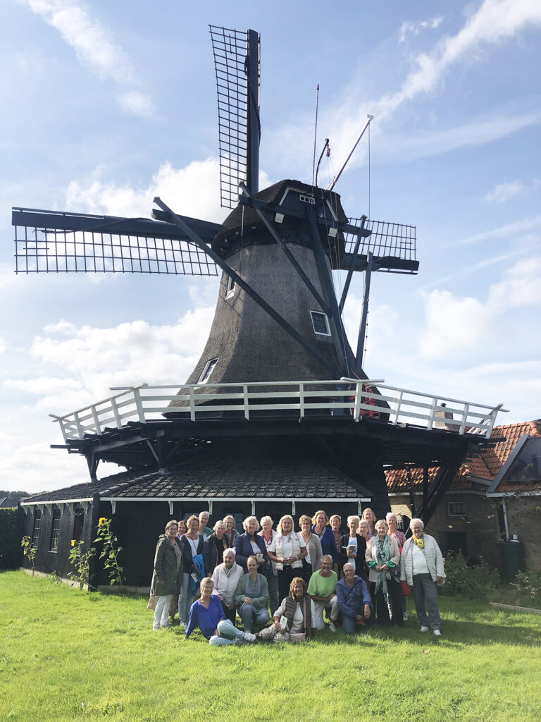 Vrouwen van Nu naar Mevrouw de Molenaar