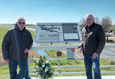 Foto bij het artikel: "Einde Werkgroep Lancaster W4888 en ED603"