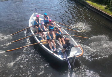 Foto bij het artikel: "Brûzer-dames voor de derde keer op rij derde"
