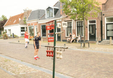 Foto bij het artikel: "Straatkaatsen"