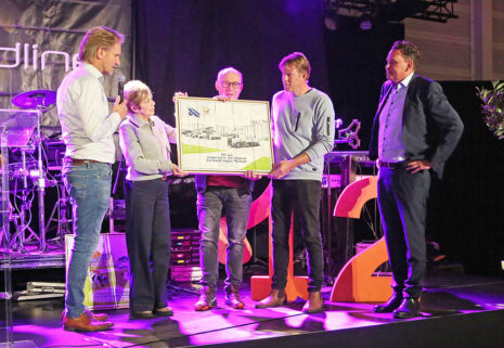 Groot feest voor de jarige zuivelfabriek