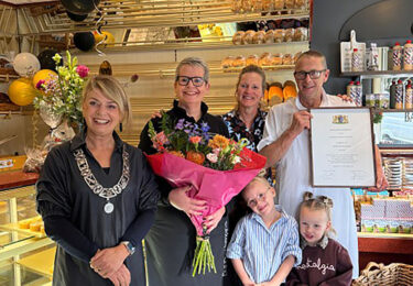 Foto bij het artikel: "Ondernemingswaardering 100-jarig bestaan Bakkerij Keuning"