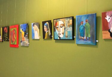 Foto bij het artikel: "Expositie Skildersnocht Geert Wind geopend"