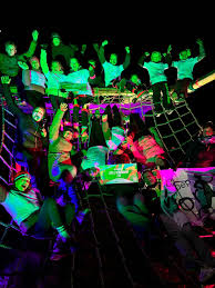 Foto bij het artikel: "Glow in the Dark Survival & Running een groot succes"