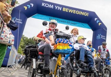 Foto bij het artikel: "Zevende editie De Onbeperkte Elfstedentocht"