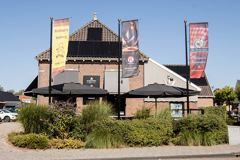De Drie Ambachten in nieuw jasje