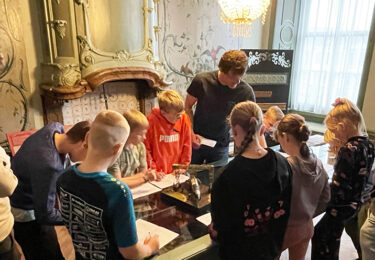 Foto bij het artikel: "Word educatief vrijwilliger bij Museum Warkums Erfskip"
